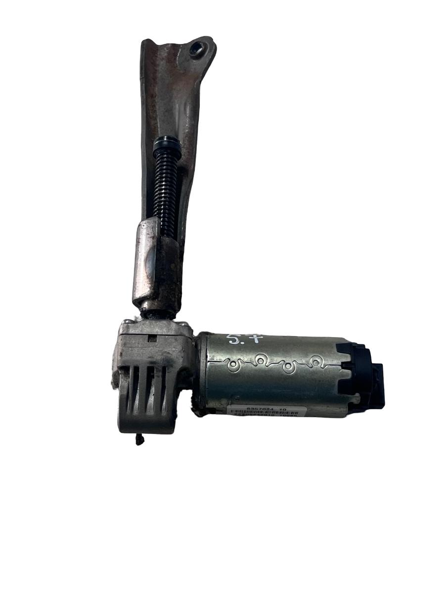 Motoras reglaj scaun stanga fata OPEL INSIGNIA A Country Tourer G09 2008 - 2017 835702410