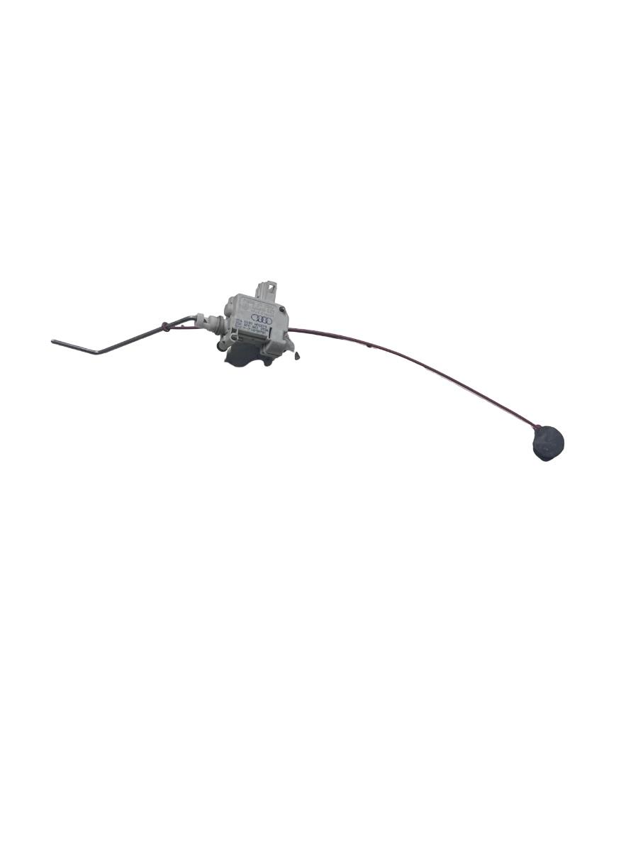 Motoras blocare usita rezervor combustibil AUDI A3 II 8P1 2003 - 2013 8P0862153A – foto 2