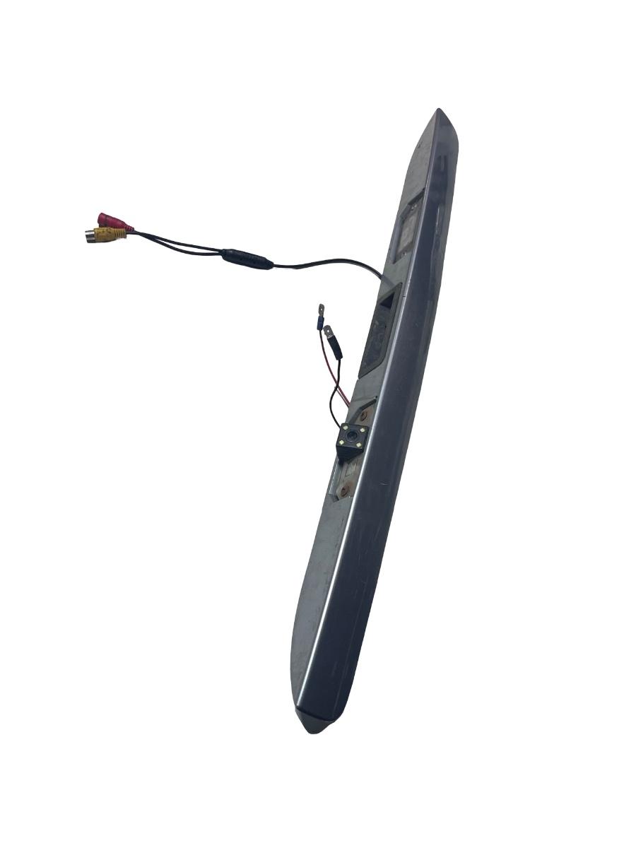 Ornament haion + lampa numar FORD C-MAX DM2 2007 - 2010 3M51R43404 ( o clema rupta vezi foto )