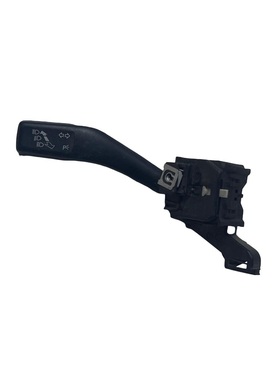 Maneta semnalizare VOLKSWAGEN GOLF V 1K1 2003 - 2009 1K0953513E