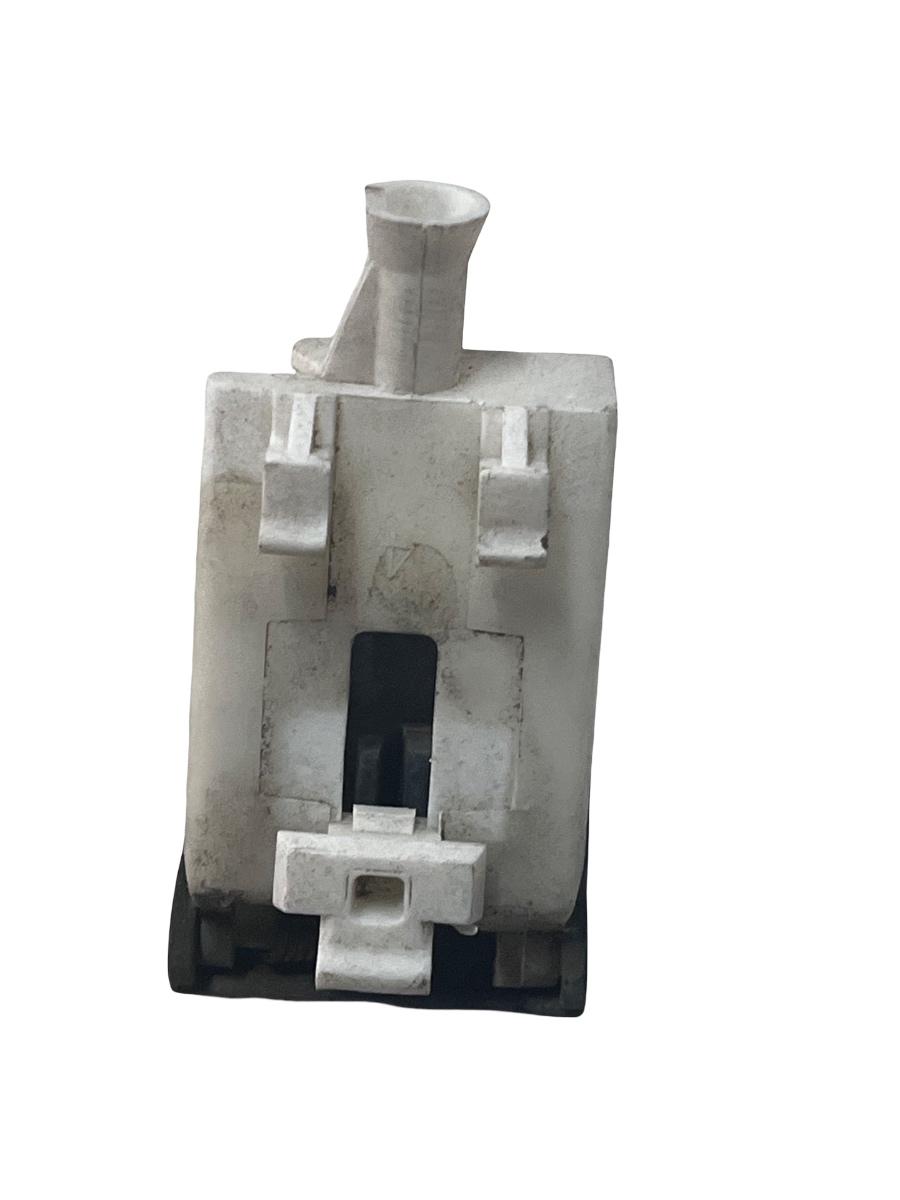 Buton deschidere usita rezervor TOYOTA HILUX VII Pickup _N1_, _N2_, _N3_ 2004 - > – foto 2