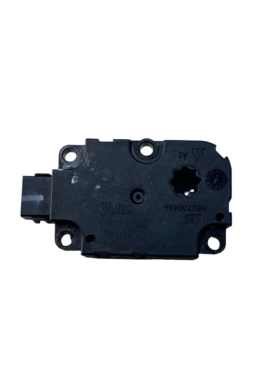 Motoras/actuator clapeta aer MERCEDES-BENZ C-CLASS W205 2013 - > T1002128BC – foto 4