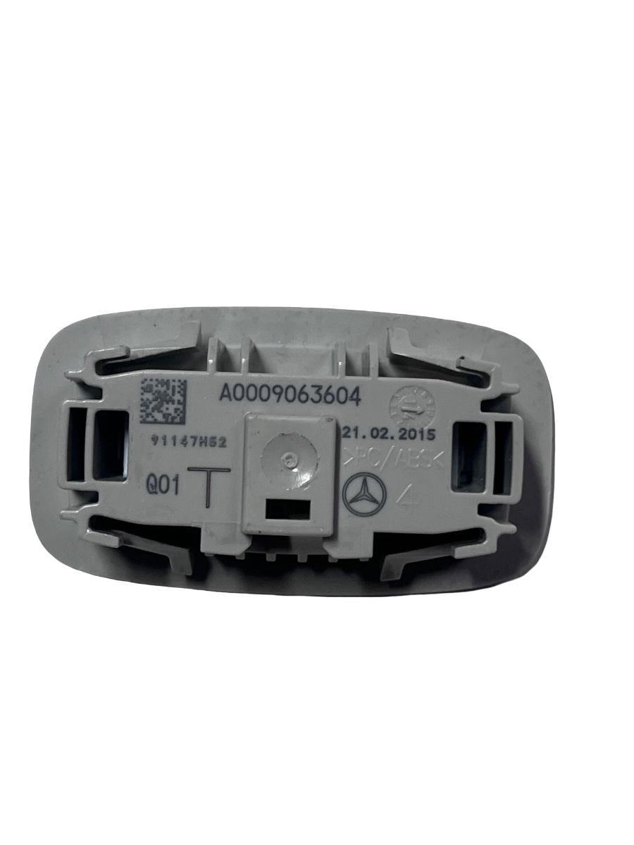 Lampa interioara habitaclu MERCEDES-BENZ C-CLASS W205 2013 - > A0009063604 – foto 2