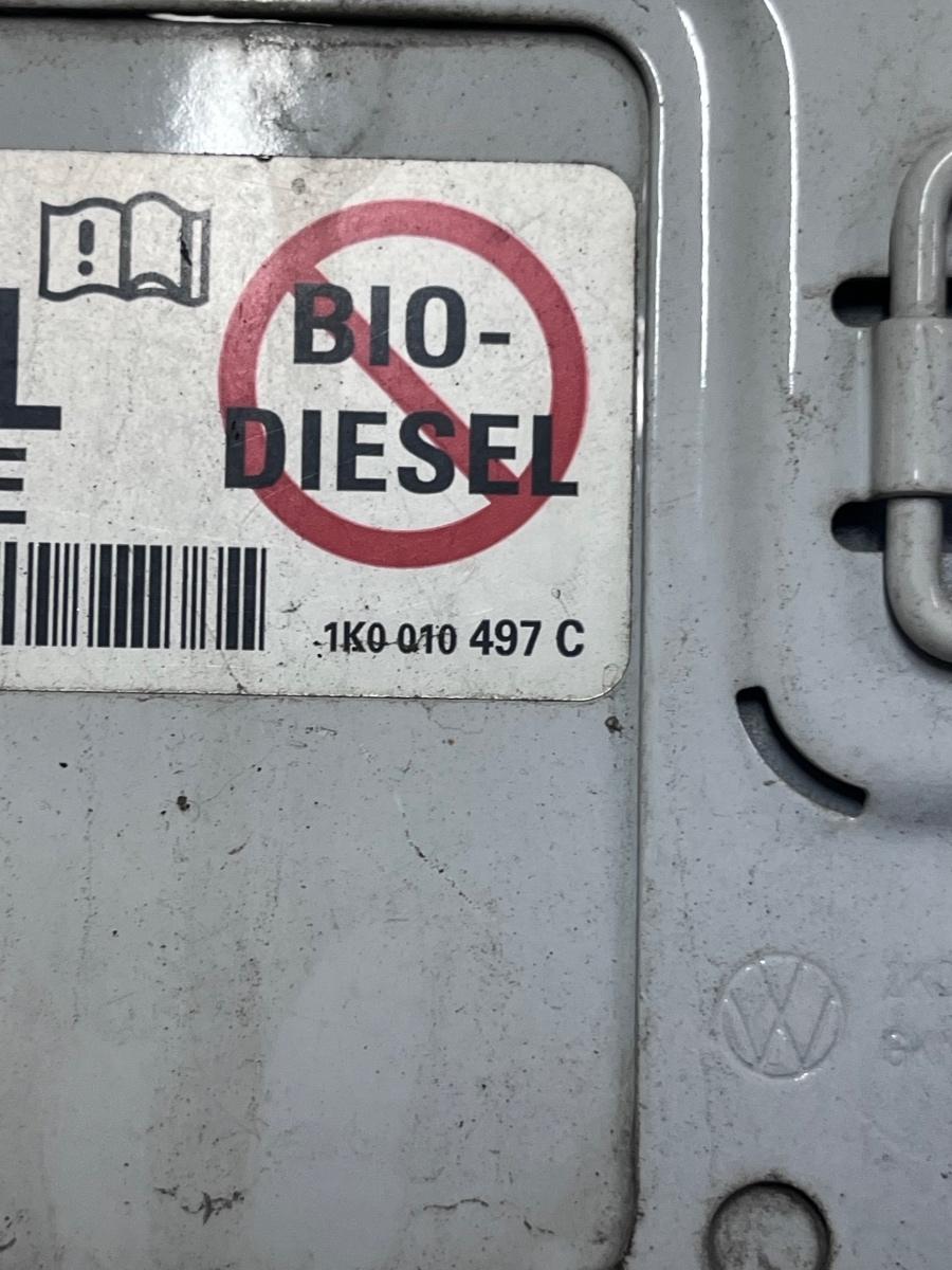 Capac rezervor combustibil + BUSON VOLKSWAGEN CADDY IV Box SAA, SAH 2015 - > 1K0010497C – foto 3