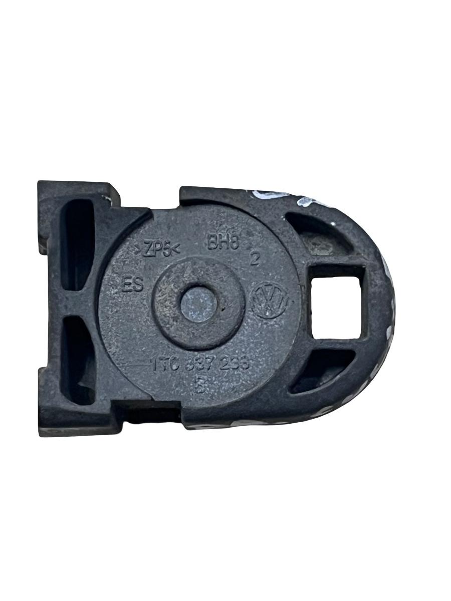 Butuc usa culisanta dreapta VOLKSWAGEN CADDY IV Box SAA, SAH 2015 - > 1T0837233