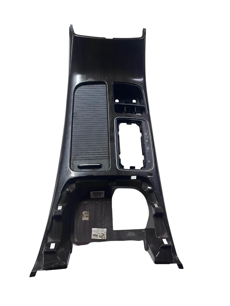 Consola centrala KIA SORENTO II XM 2009 - > 846512P005