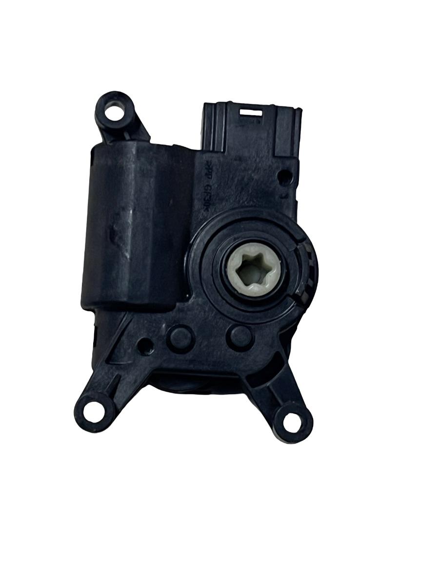 Motoras/actuator clapeta aer VOLKSWAGEN CADDY IV Box SAA, SAH 2015 - > 5Q0907511L – foto 3