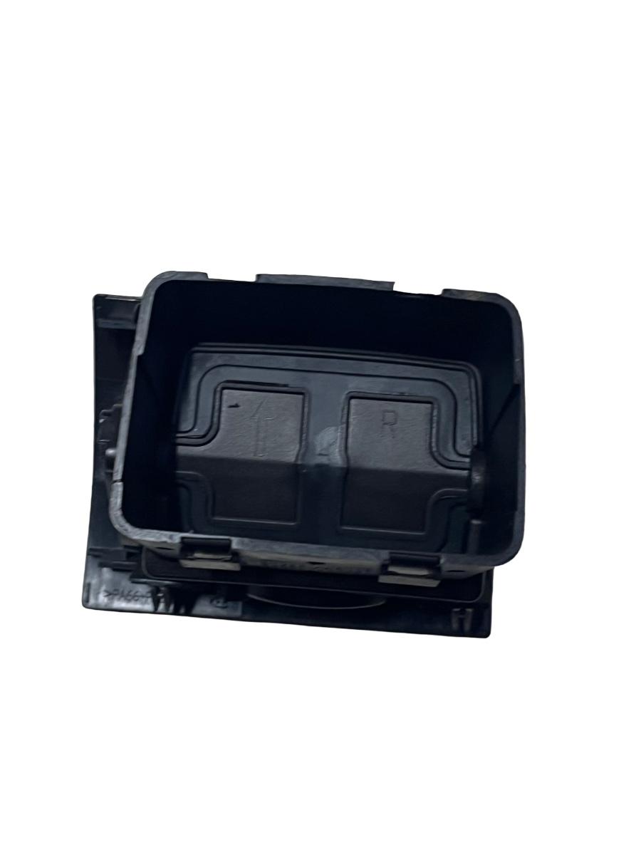 Grila de ventilatie bord  dreapta fata OPEL MERIVA X03 2003 - 2010 464652911 – foto 2
