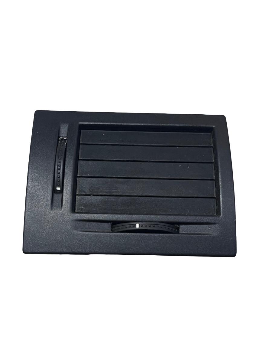 Grila de ventilatie bord stanga fata OPEL MERIVA X03 2003 - 2010 464652911