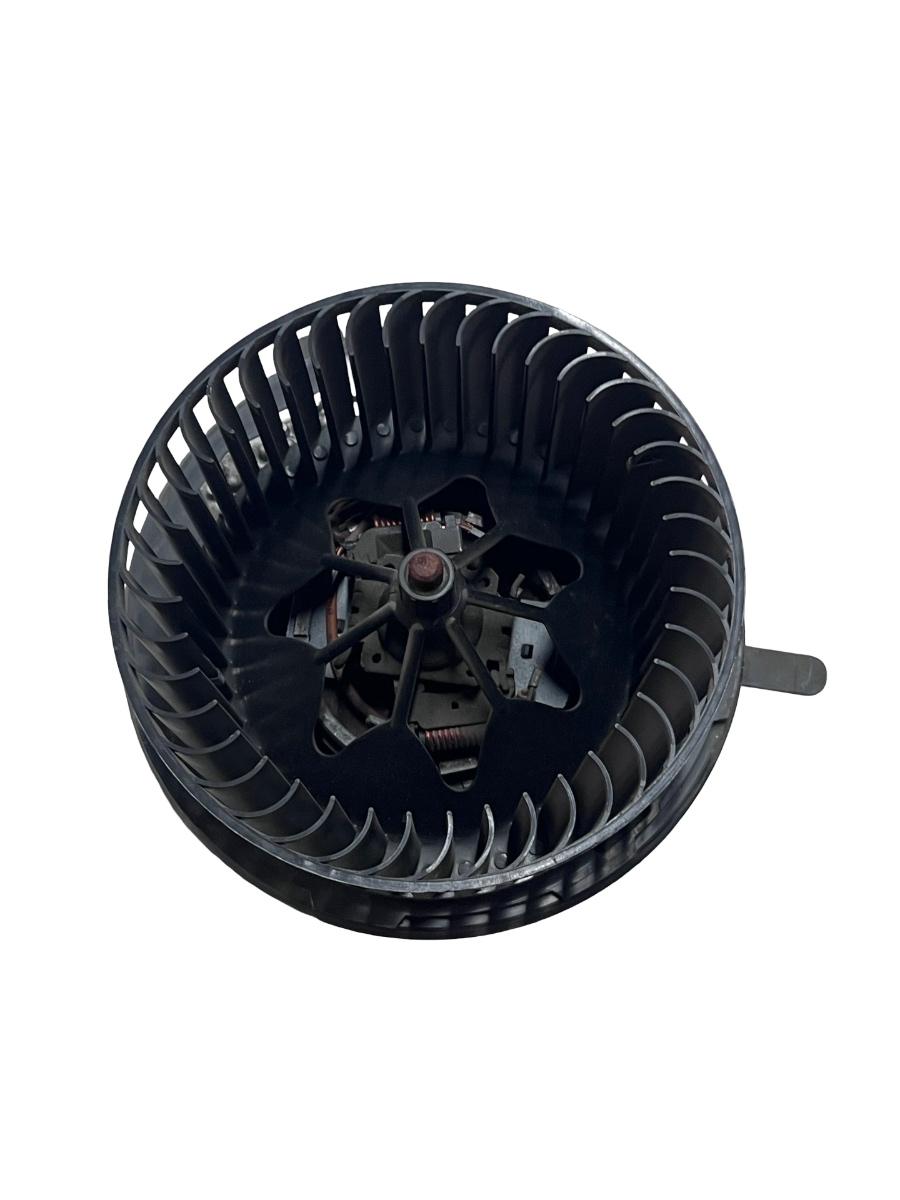 Ventilator aeroterma VOLKSWAGEN PASSAT 3C2 2005 - 2010 3C0907521F