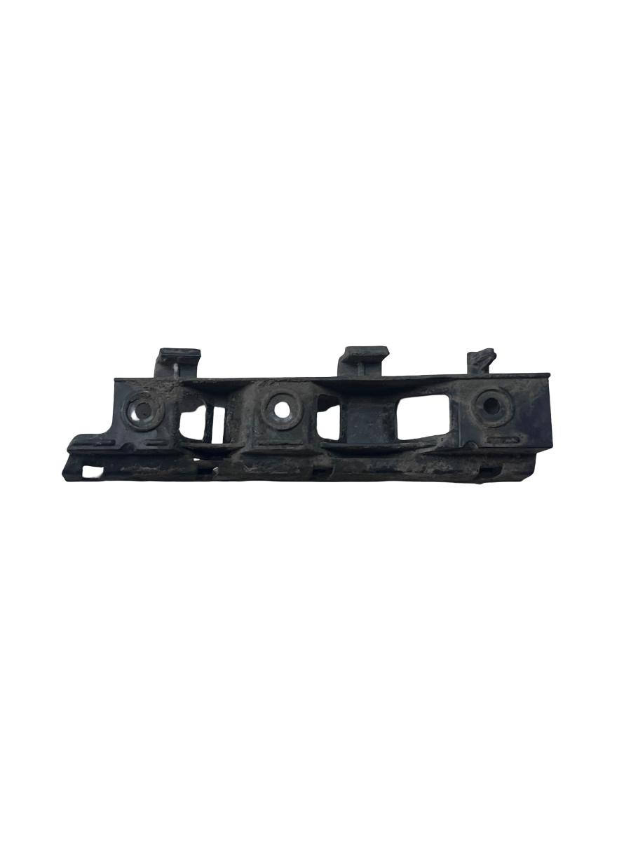 Suport bara de protectie dreapta fata VOLKSWAGEN PASSAT 3C2 2005 - 2010 3C0807184