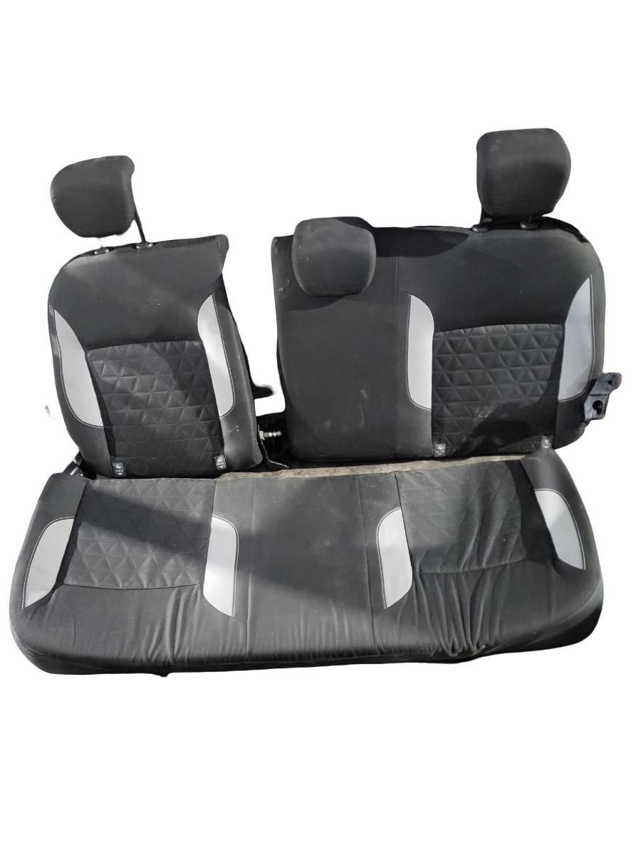 *UK* Scaune fata + bancheta spate DACIA SANDERO II 2012 - >