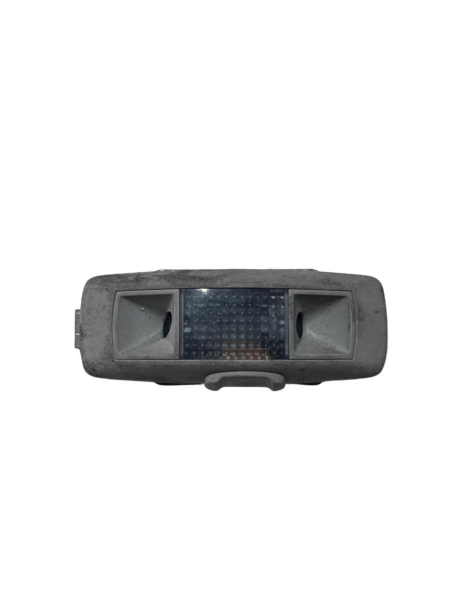 Lampa interioara habitaclu dreapta spate VOLKSWAGEN GOLF IV 1J1 1997 - 2007 1J0951172D