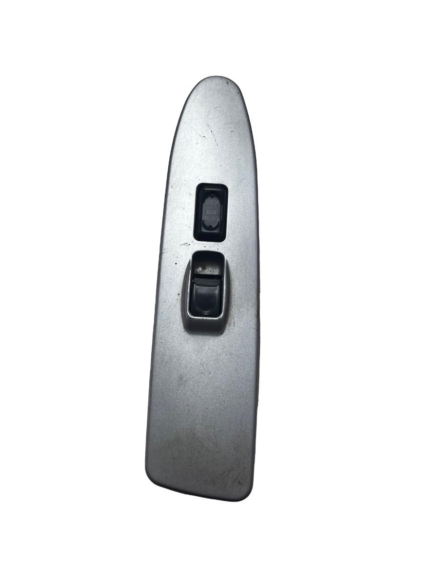 Buton geam electric dreapta fata GREAT WALL HOVER π 2006 - > 3746200-K00