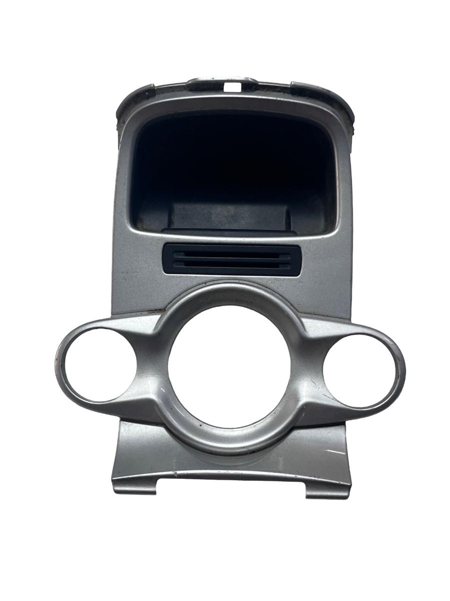 Ornament bord PEUGEOT 301 2012 - > 8A61-18D422