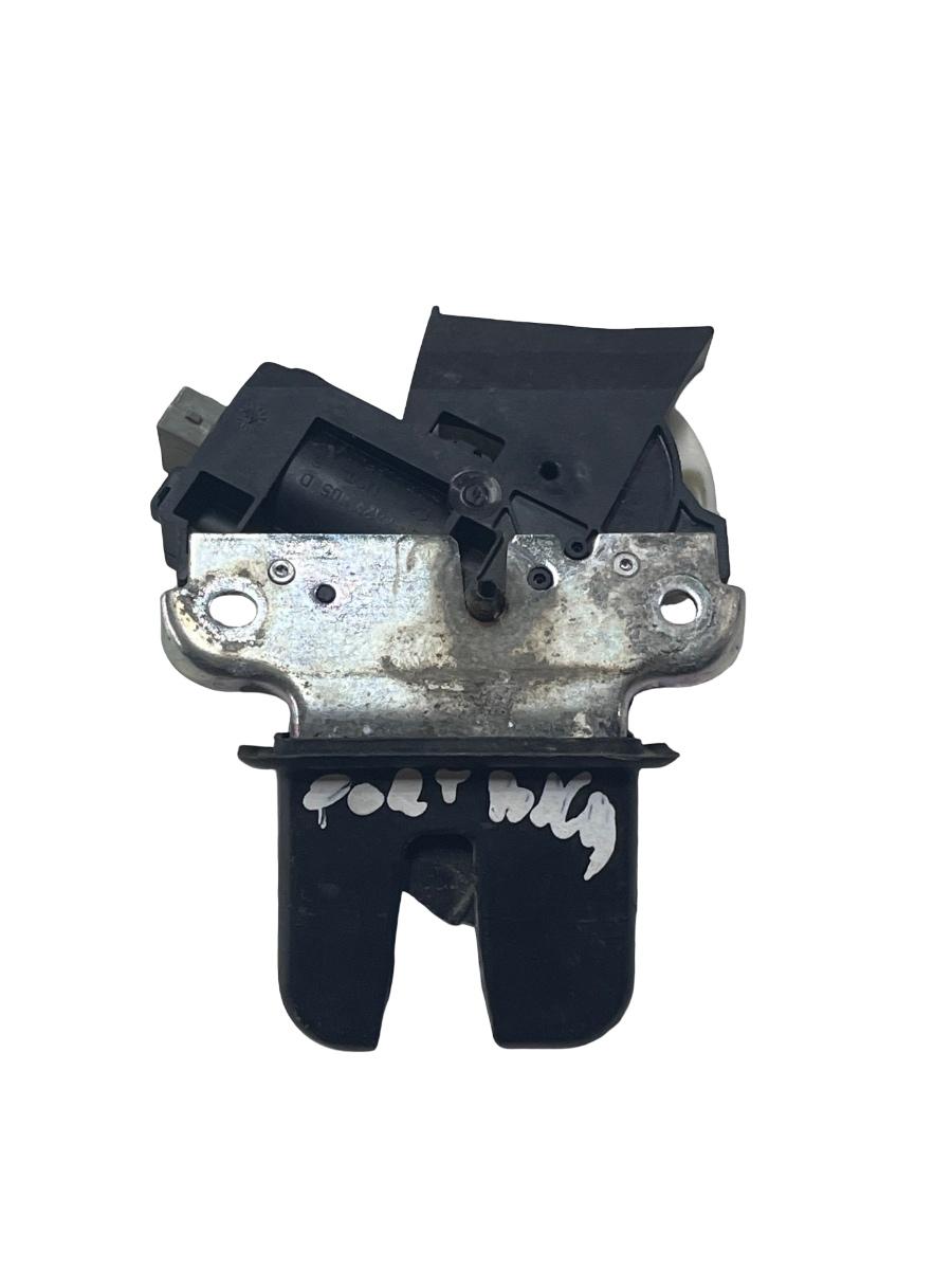 Broasca hayon/portbagaj VOLKSWAGEN PASSAT 3C2 2005 - 2010 4F5827505D