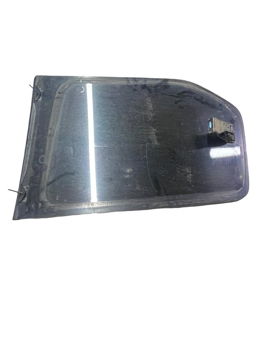 Geam lateral stanga spate TOYOTA LAND CRUISER 90 _J9_ 1995 -> – foto 2