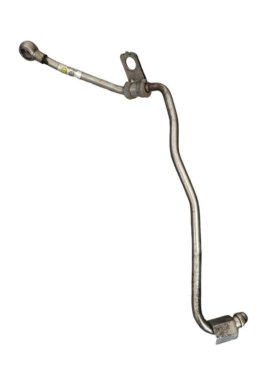 Furtun/conducta de ulei turbocompresor turbina SEAT LEON 5F1 2012 -> 1.6 TDI CLHA 04L145771J