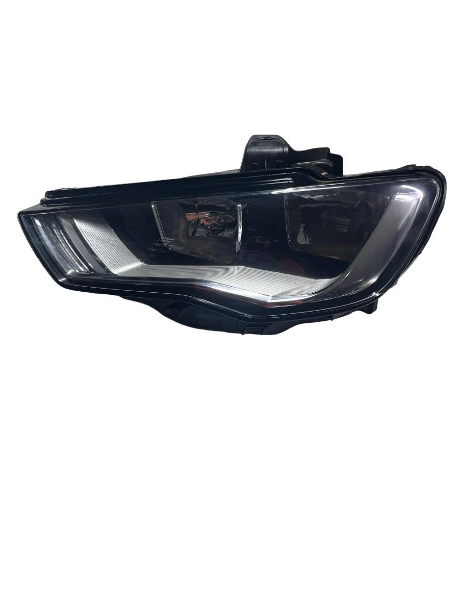Far stanga fata AUDI A3 (UK) III 8V1, 8VK 2012 -> 8V0941003A