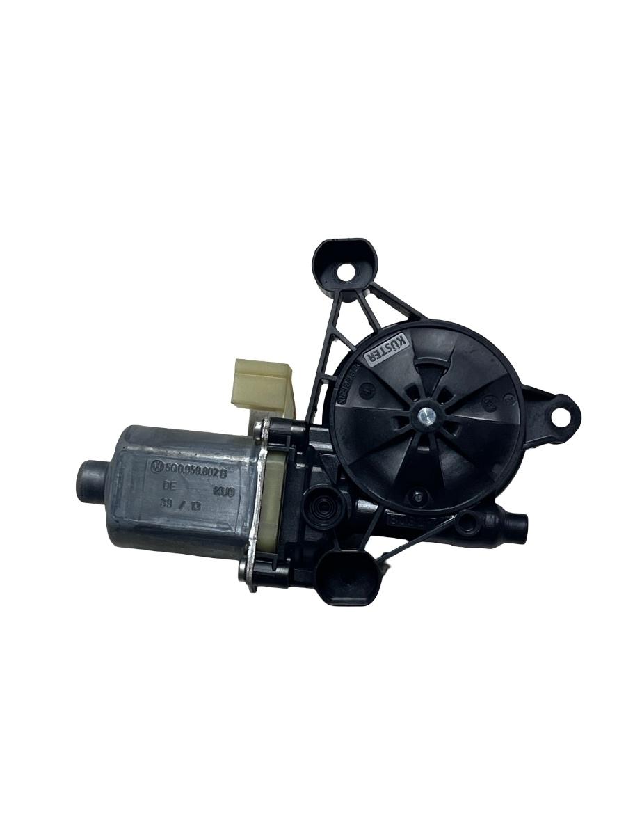 Motoras geam stanga fata AUDI A3 III (UK) 8V1, 8VK 2012 -> 5Q0959802B