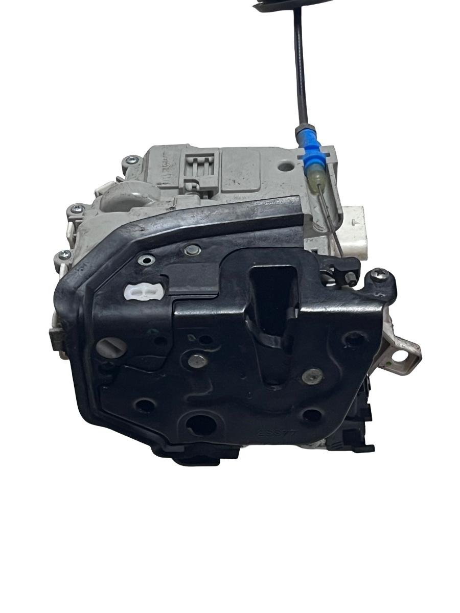 Broasca usa stanga fata AUDI A3 III (UK) 8V1, 8VK 2012 -> 8X2837015