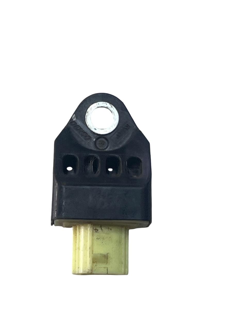 Senzor de impact airbag TOYOTA IQ _J1_ 2008 -> 89831-48020