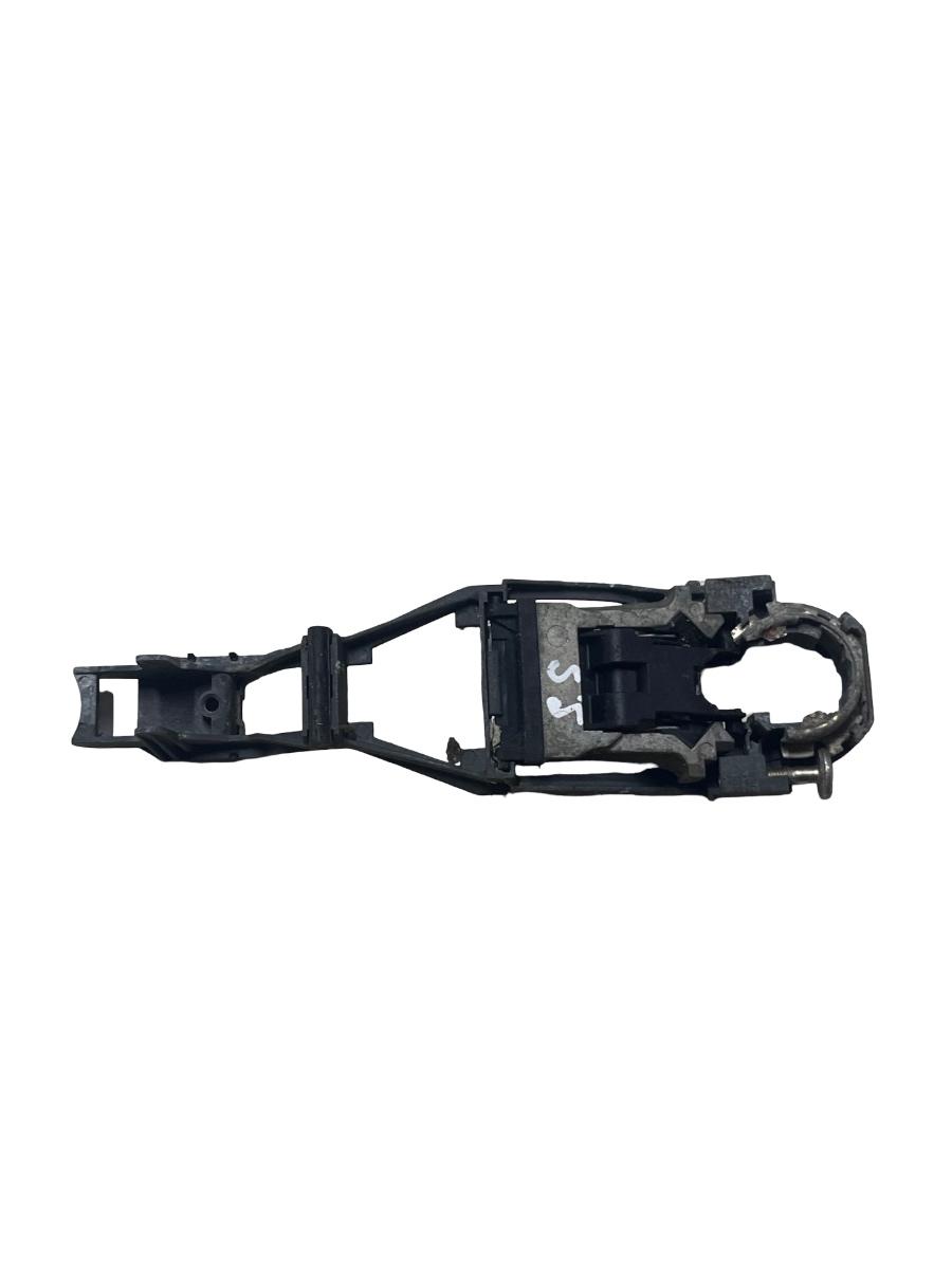 Maner/suport exterior portiera stanga spate VOLKSWAGEN POLO 9N_ 2001 - 2012 3B0837885 – foto 2