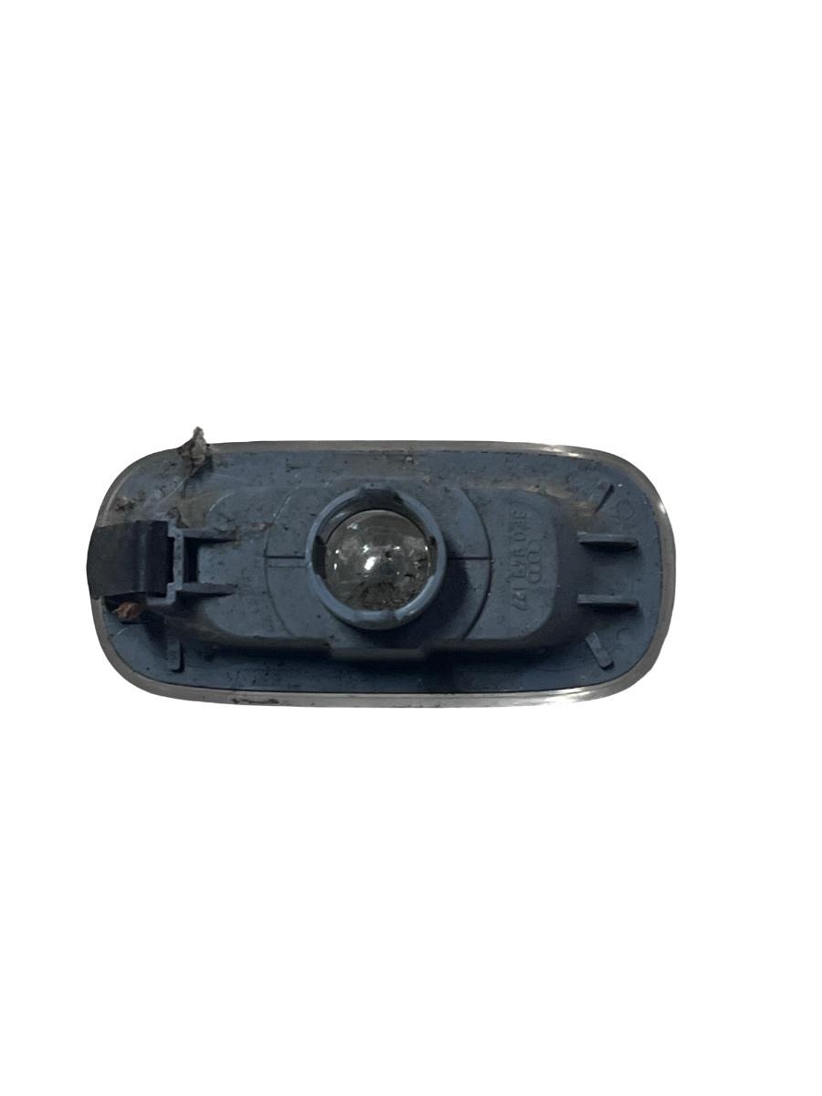 Lampa de semnalizare aripa fata VOLKSWAGEN GOLF IV 1J1 1997 - 2007 – foto 2