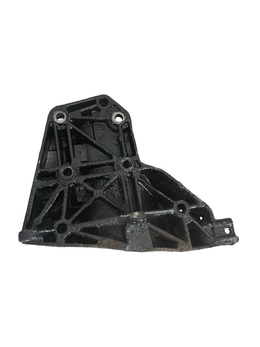 Suport accesorii BMW 5 E39 1995 - 2003 2.5 525 d M57 D25 (256D1) – foto 2