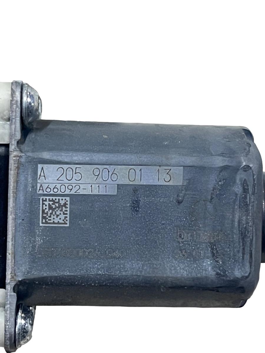 Motoras geam dreapta fata (UK) MERCEDES-BENZ C-CLASS W205 2013 -> A2059060113 – foto 2