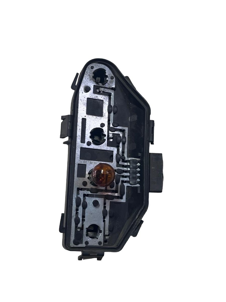 Soclu stop stanga spate VOLKSWAGEN TRANSPORTER V Bus 7HB, 7HJ, 7EB, 7EJ, 7EF, 7EG, 7HF, 7H5945257A