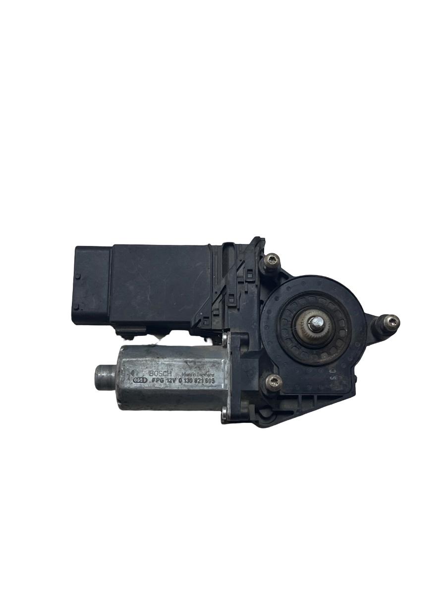 Motoras geam stanga fata VOLKSWAGEN PASSAT 3B3 2000 - 2005 0130821695 – foto 3