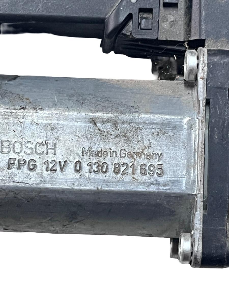 Motoras geam stanga fata VOLKSWAGEN PASSAT 3B3 2000 - 2005 0130821695 – foto 2