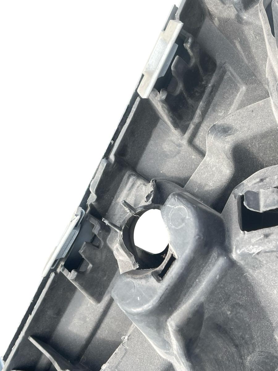 Bara fata BMW X3 II F25 2010 - 2017 – foto 6