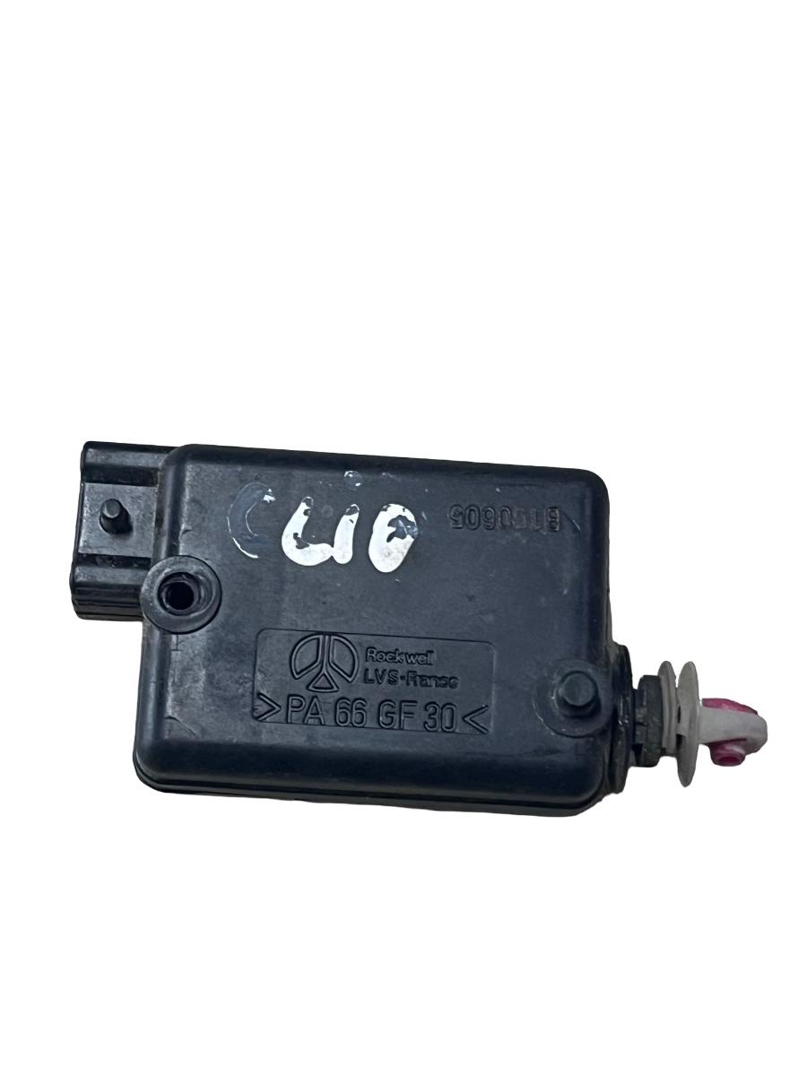 Motoras blocare usita rezervor combustibil RENAULT CLIO II BB0/1/2_, CB0/1/2_ 1998 -> B150605