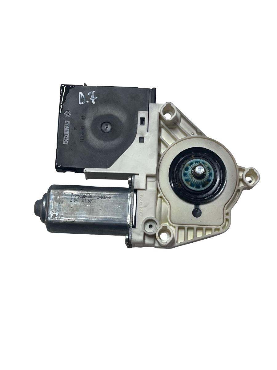 Motoras geam dreapta fata SEAT ALTEA 5P1 2004 -> 5P0837402N – foto 2
