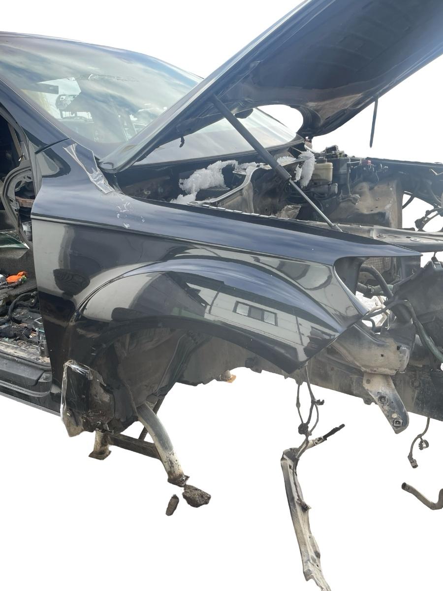 Aripa fata dreapta AUDI Q7 4LB 2006 - 2016