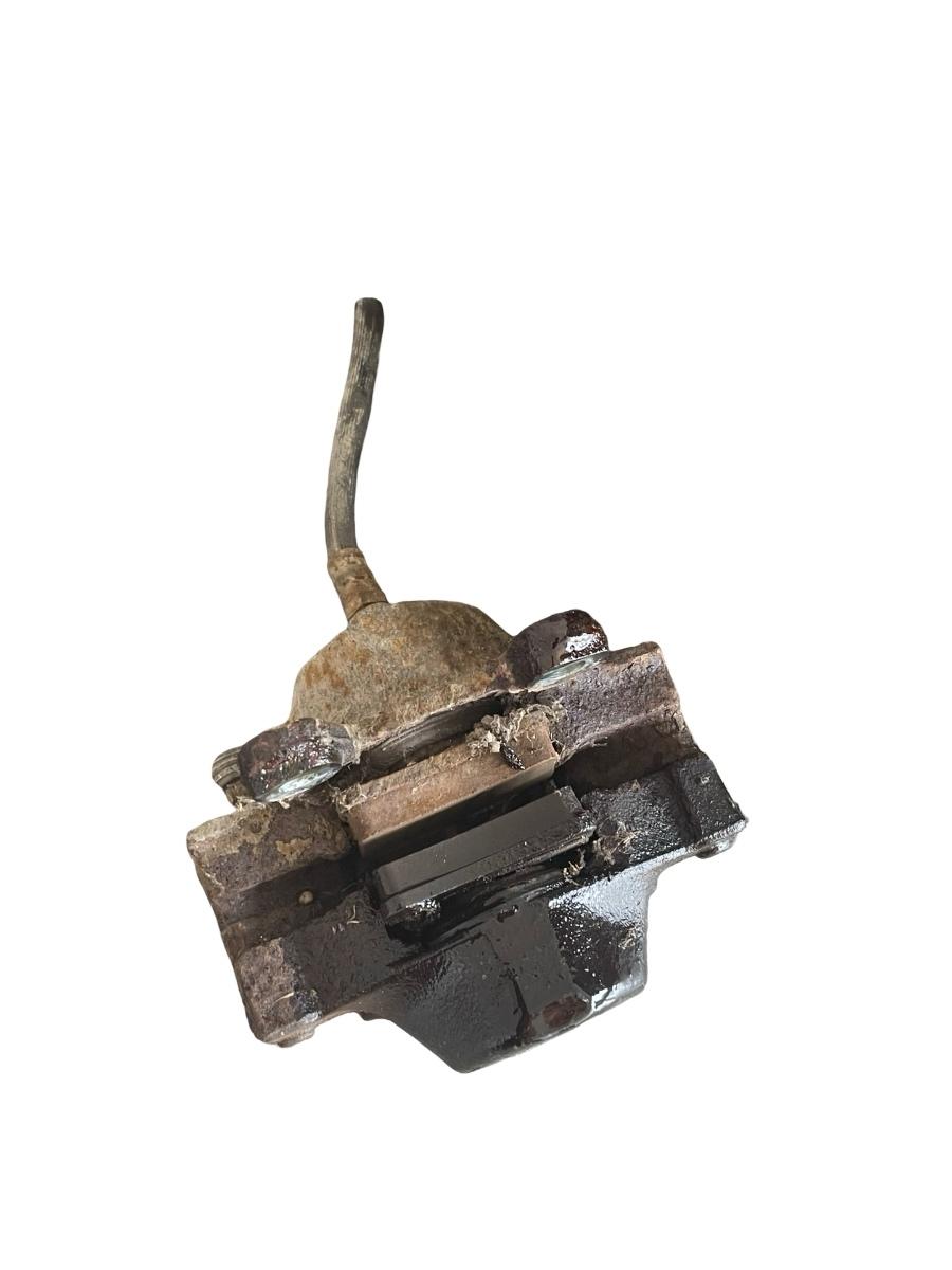 Etrier frana dreapta spate MERCEDES-BENZ C-CLASS W202 1993 - 2000 1.8 C 180 M 111.920, M 111.921