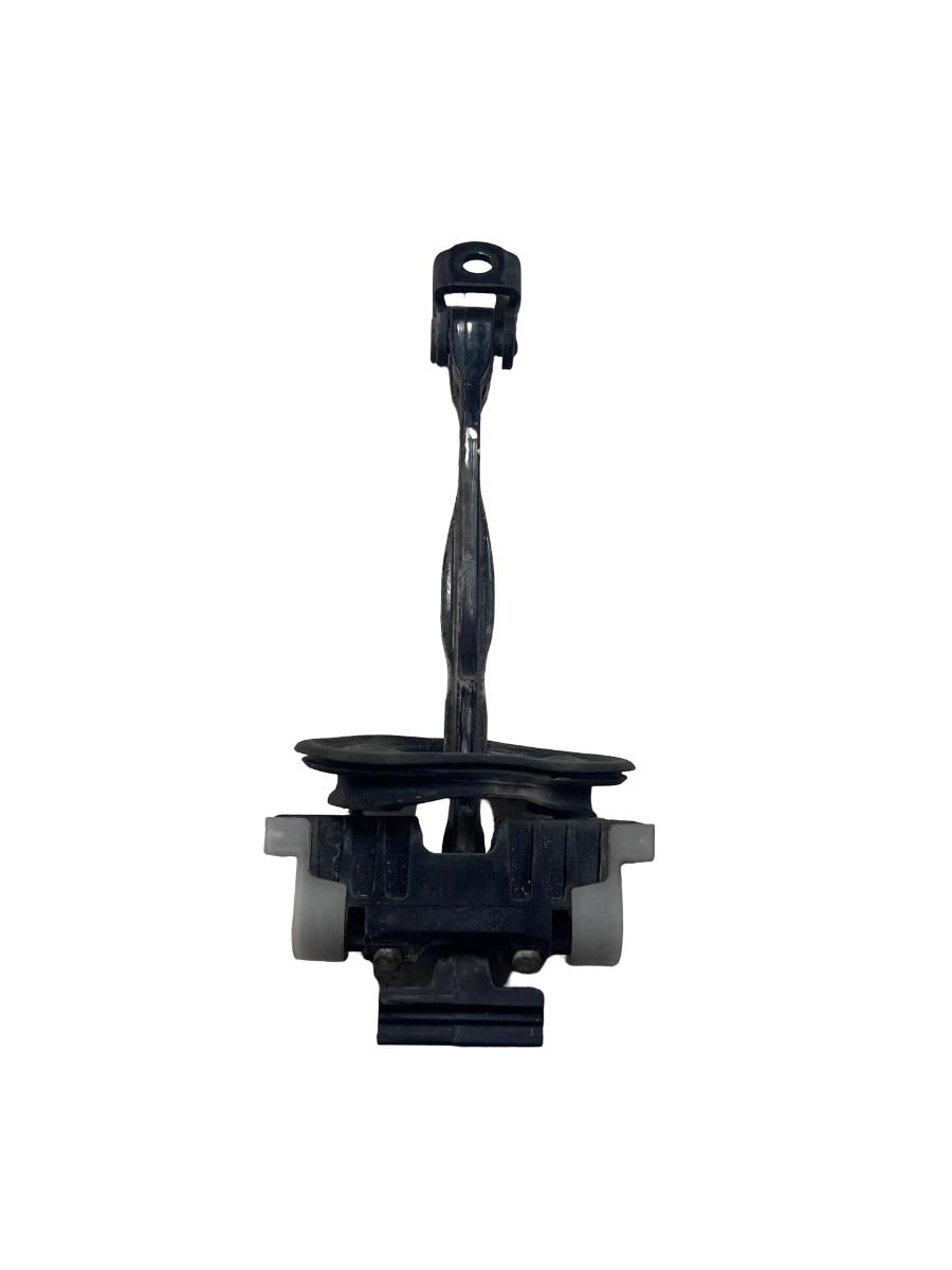 Opritor portiera stanga fata OPEL INSIGNIA A Country Tourer G09 2008 - 2017 13229021