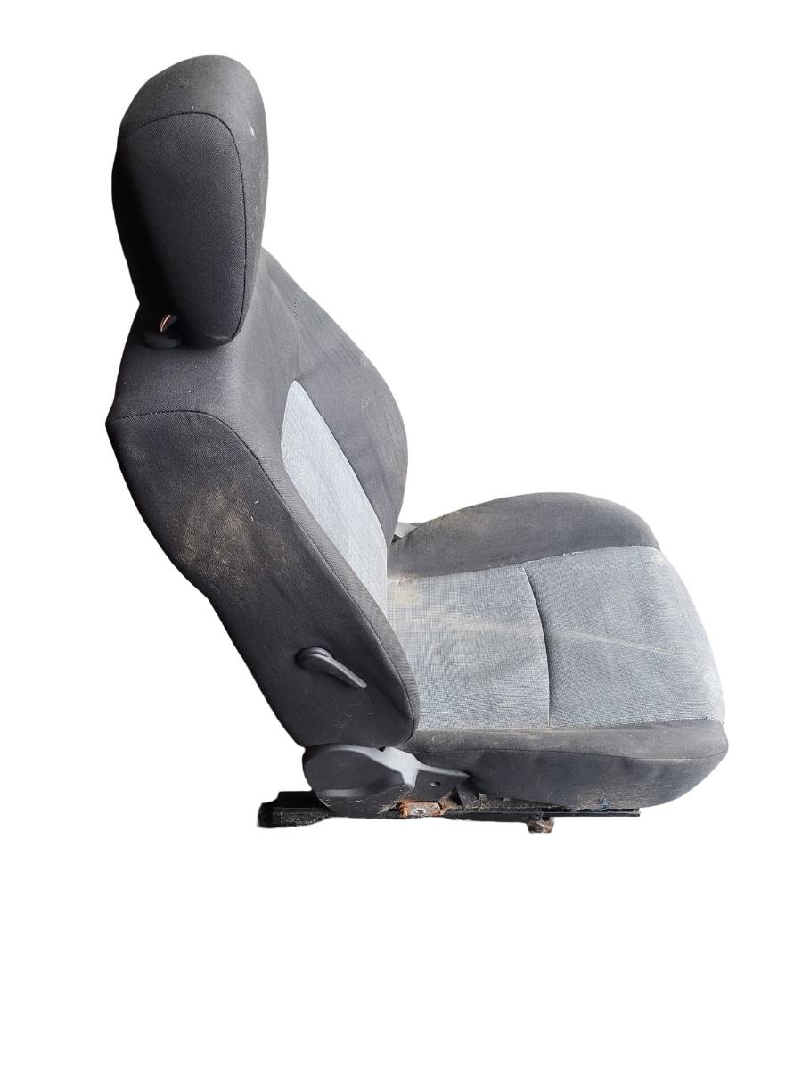 Scaun stanga fata ( sofer ) KIA CEE`D Hatchback ED 2006 - 2012 – foto 3