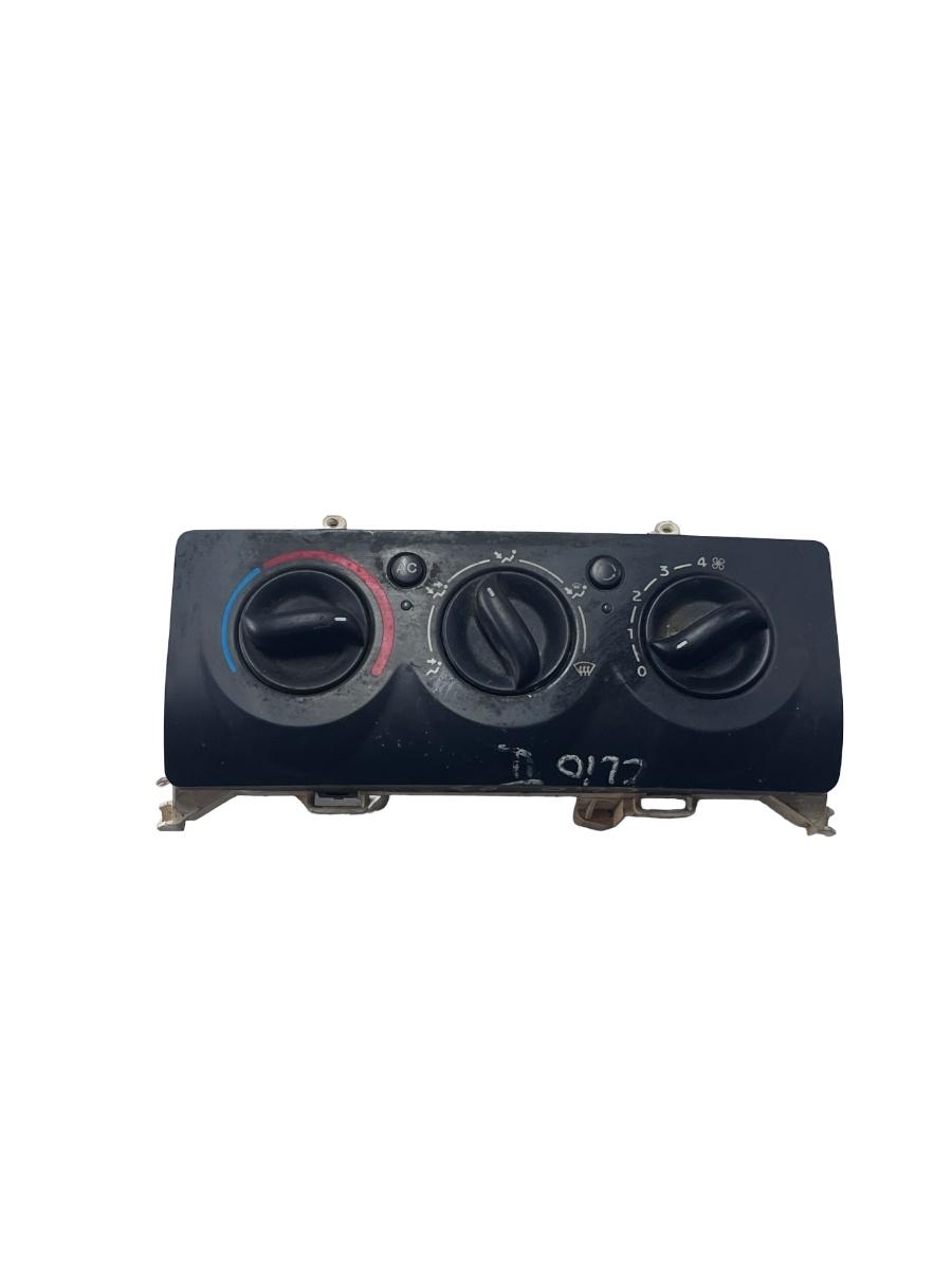 Panou Clima RENAULT CLIO II BB0/1/2_, CB0/1/2_ 1998 -> 8200147160