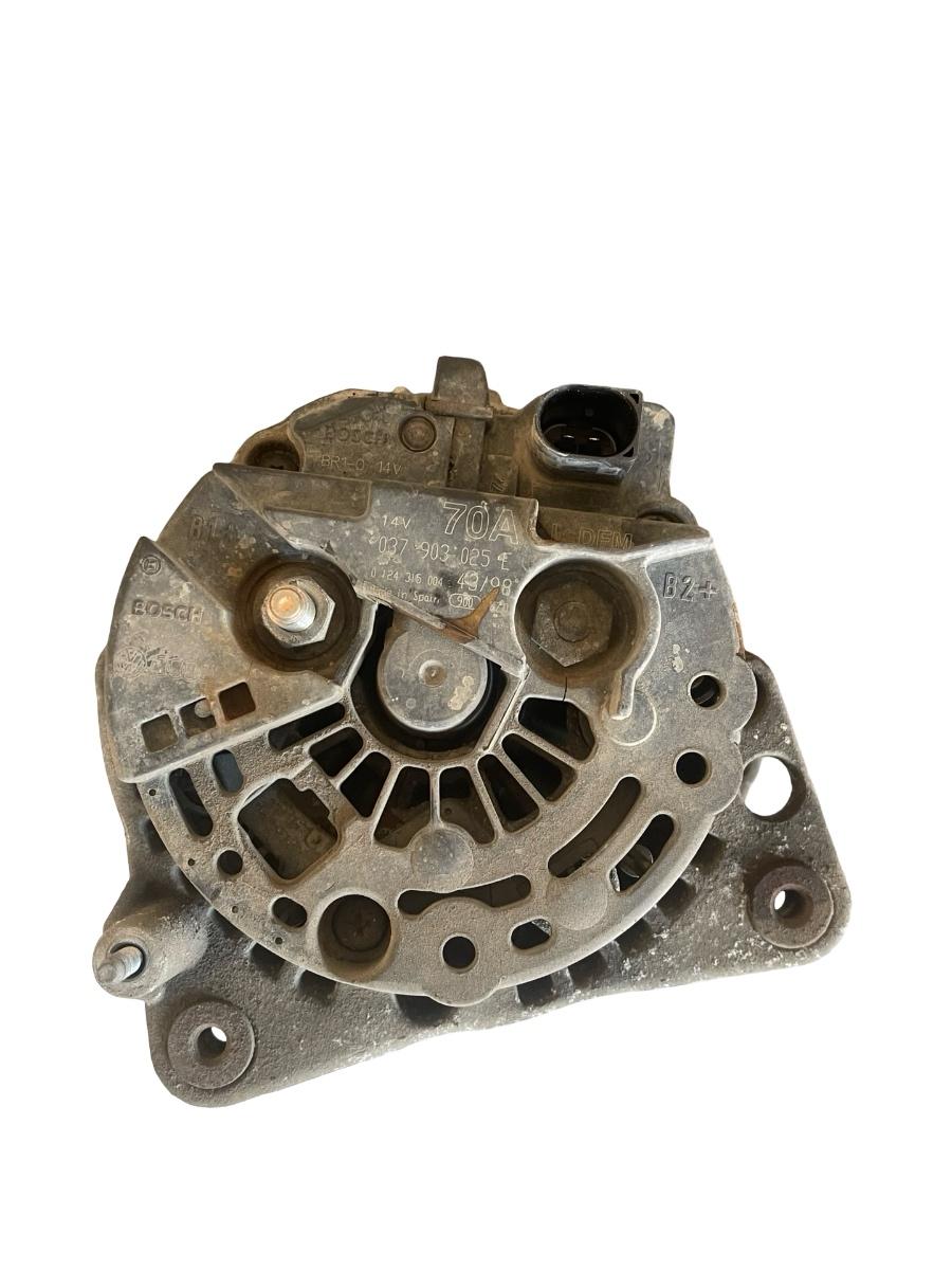 Alternator VOLKSWAGEN GOLF IV 1J1 1997 - 2007 1.4 16V AHW, AKQ, APE, AXP, BCA 037903025E