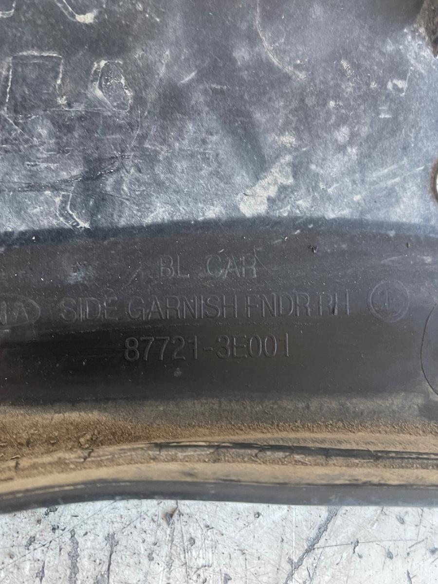 Ornament aripa dreapta fata KIA SORENTO I JC 2002 -> 87721-3E001 – foto 5