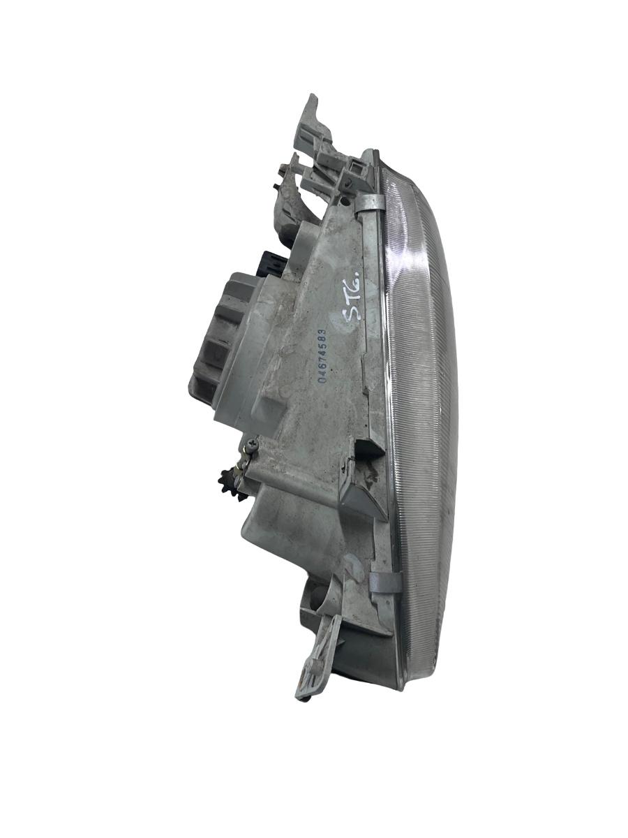 Far stanga fata HYUNDAI ACCENT I X-3 1994 - 2000 08-221-1108 ( o clema fisurata ) – foto 4
