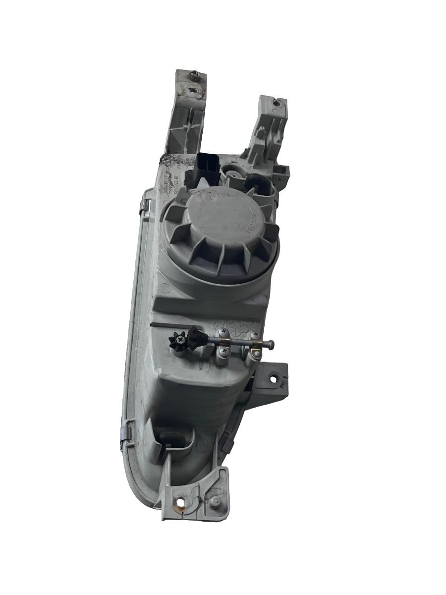 Far stanga fata HYUNDAI ACCENT I X-3 1994 - 2000 08-221-1108 ( o clema fisurata ) – foto 2