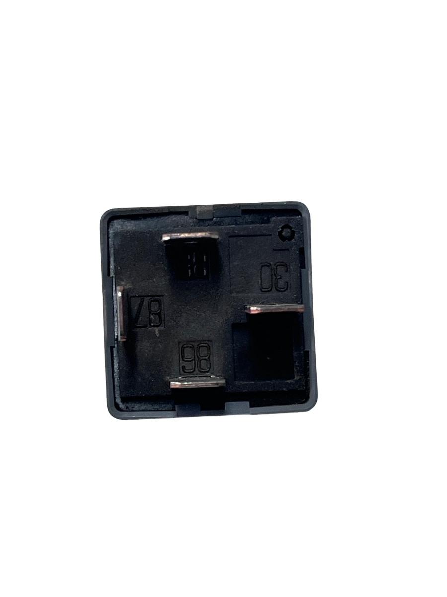Releu 373 AUDI Q7 4LB 2006 - 2016 8D0951253A – foto 3