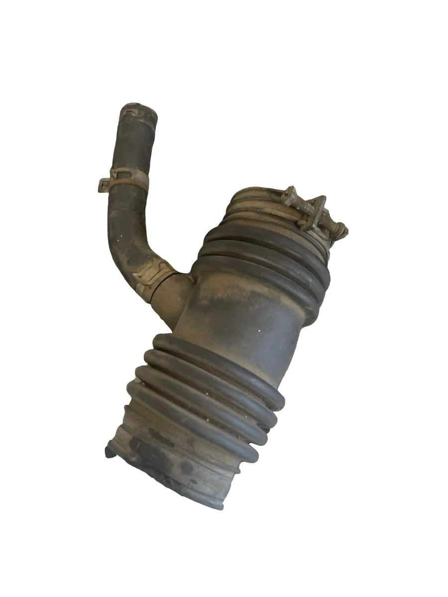 Furtun admisie aer HYUNDAI ACCENT I X-3 1994 - 2000 1.3 i 12V G4EH – foto 2