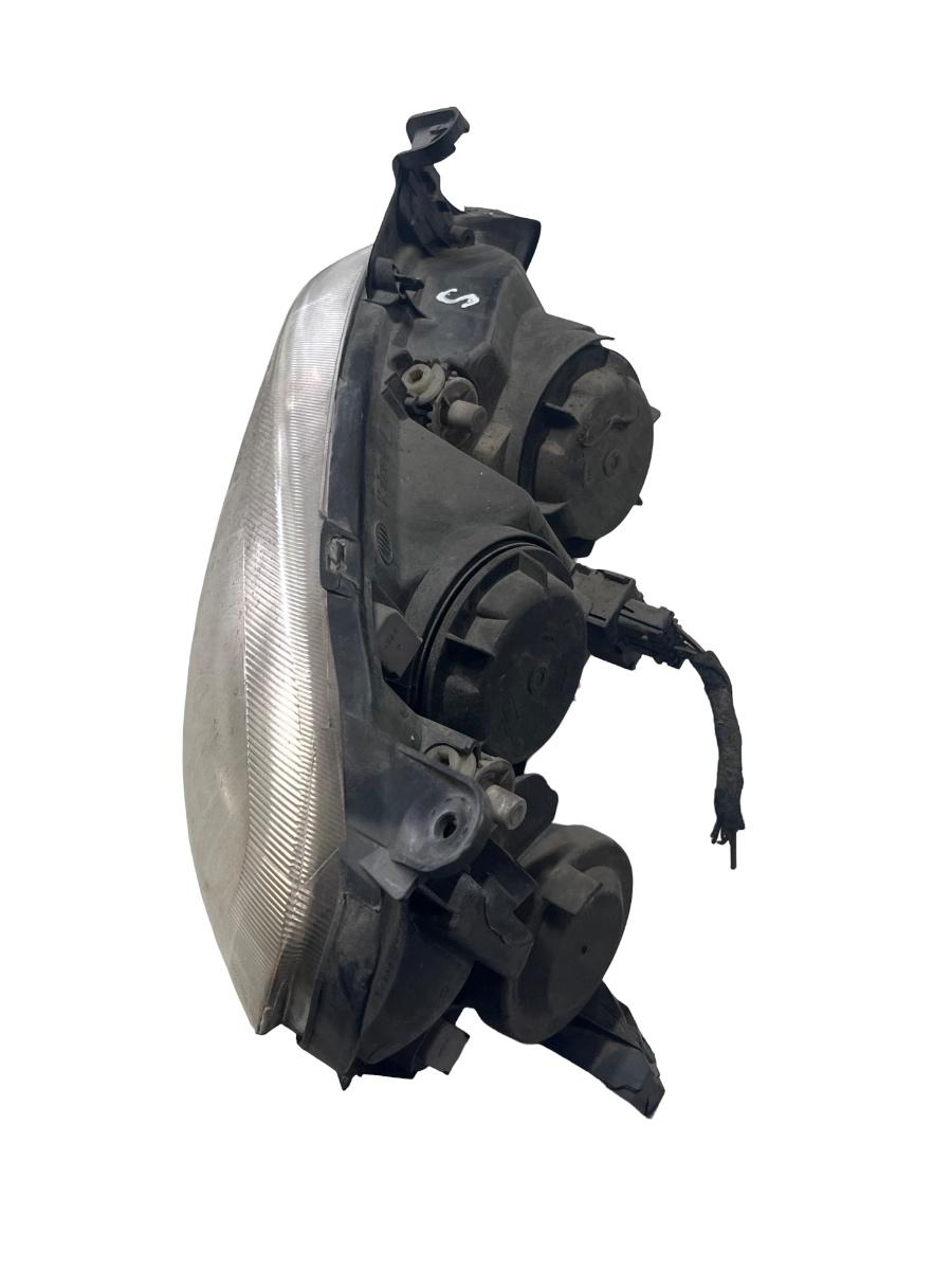 Far stanga fata OPEL CORSA C Facelift F08, F68, X01 2000 - 2009 13195923 ( Fisura la prinderea de jos ) – foto 4