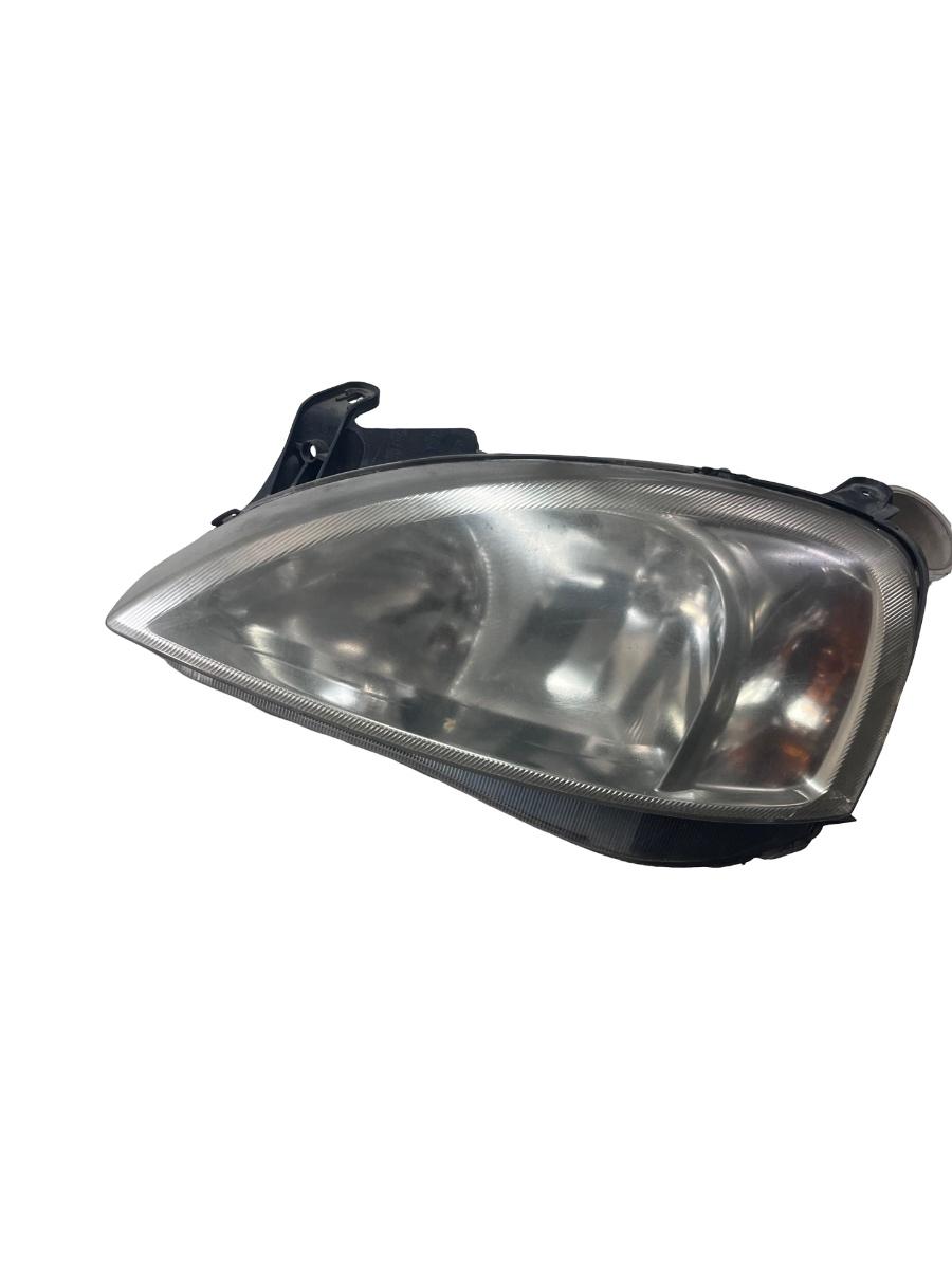 Far stanga fata OPEL CORSA C Facelift F08, F68, X01 2000 - 2009 13195923 ( Fisura la prinderea de jos )