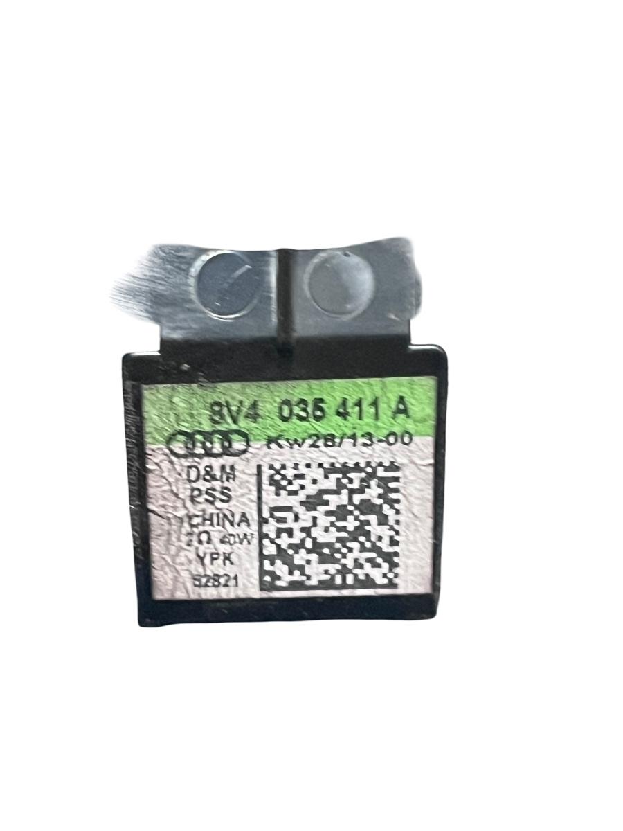 Difuzor portiera dreapta spate AUDI A3 Sportback 8VA, 8VF 2012 -> 8V4035411A – foto 3